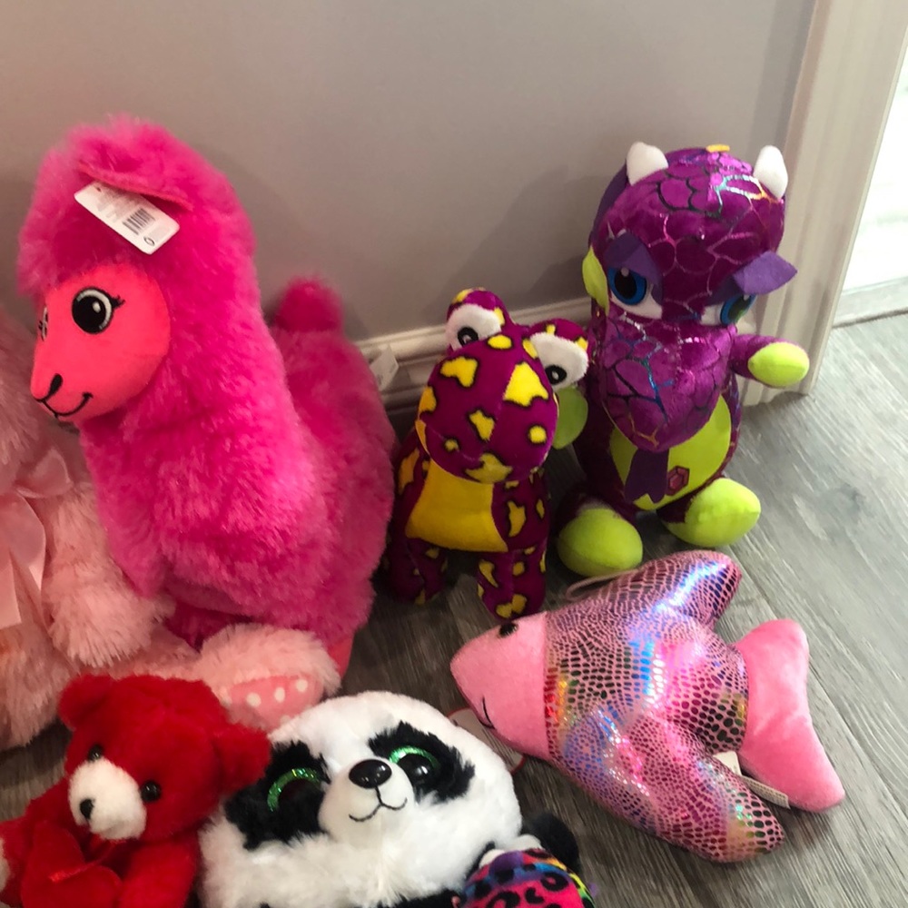 Stuffed animals - Picture 3 of 5